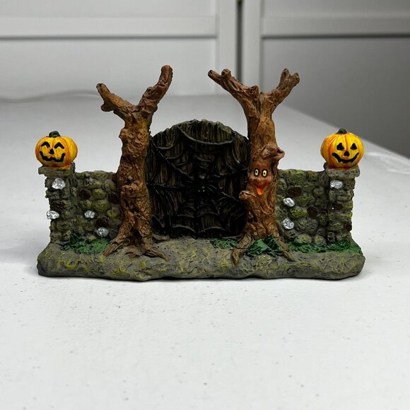 Halloween Spooky Gate With Pumpkin Lanterns & Tree Spirits Resin Figurine - Picture 3 of 8